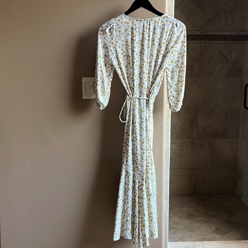 Unique Kivari Wrap Dress - image 5